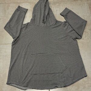 Workshop Republic Women’s 1X Gray Striped Hoodie Oversized Comfy Warm Soft